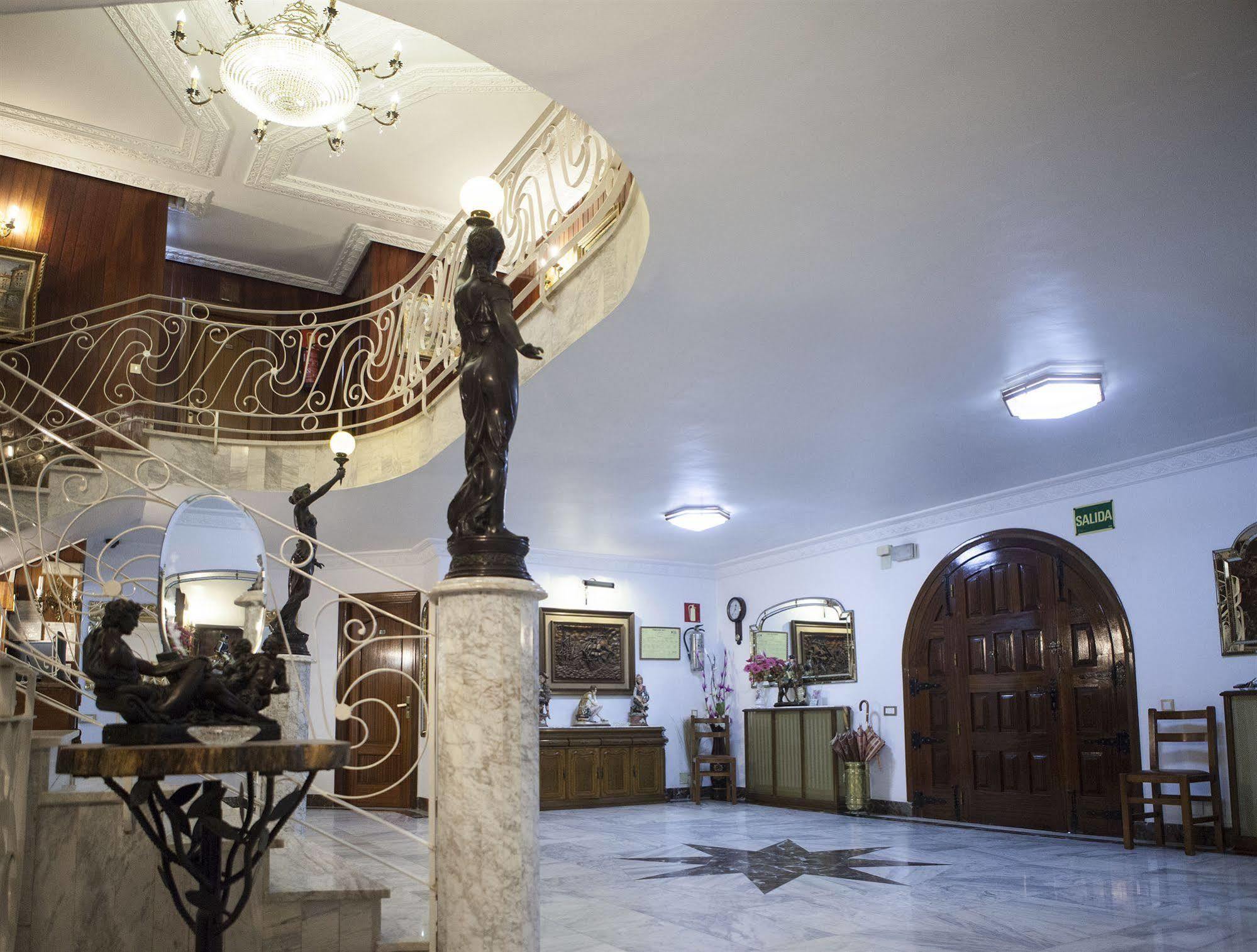 Hotel Antoyana Santander Exterior photo